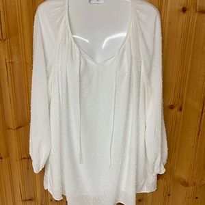J.McLaughlin White raised pin dot Blouse - Size Large